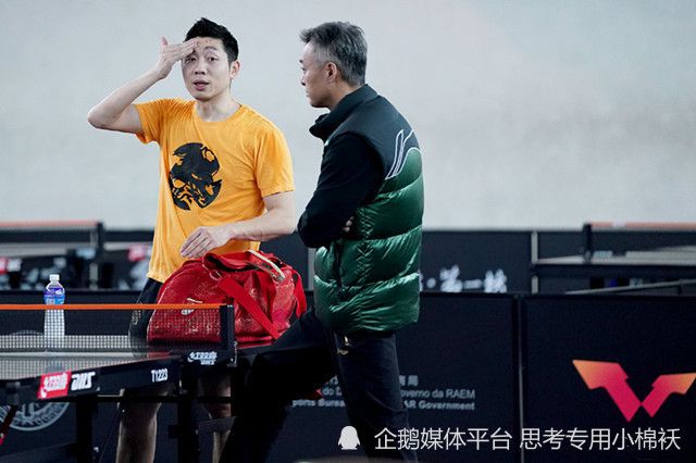 裸体男性
